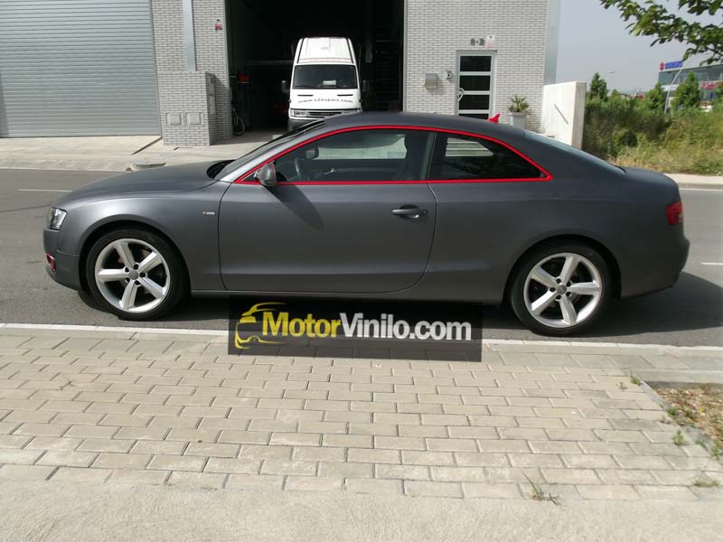 Audi Forrado con Vinilo Gris Oscuro Mate 3M Scotchprint 1080