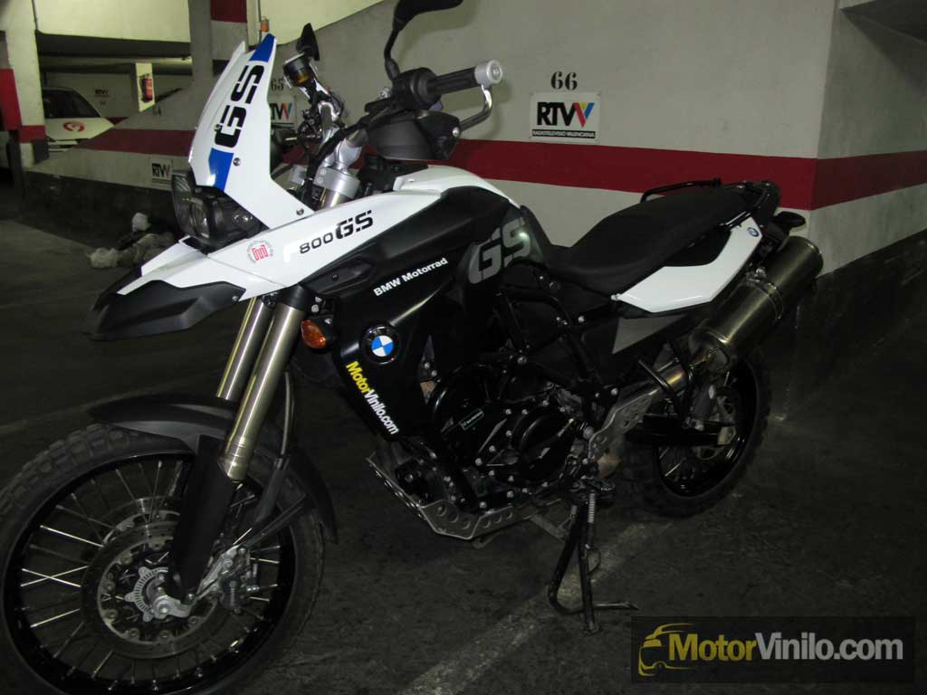 Fotos de motos BMW con vinilo