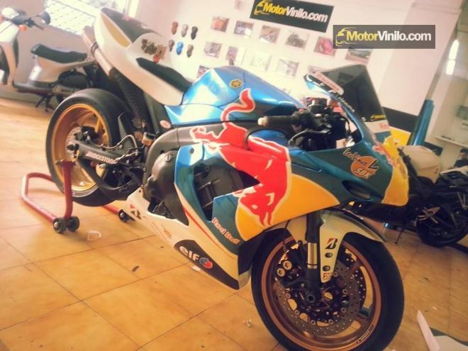 yamaha_r1_decorada_redbull