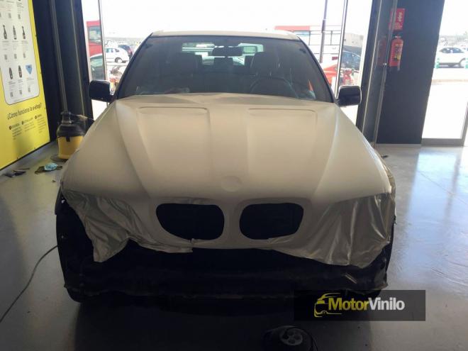 bmw_x5_proceso_vinilo_blanco_perlado