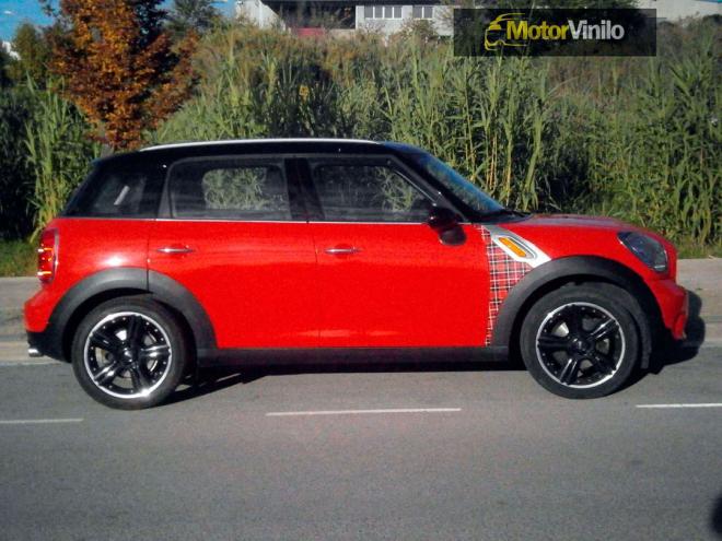 mini countryman film rojo brillo