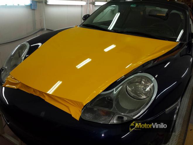 porsche_vinilo_capo_amarillo