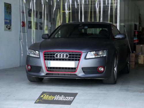 Audi A5 con Vinilo Gris Mate Oscuro 1080-M261