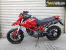 Ducati Hypermotard 796 en rojo