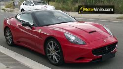 Techo y retrovisores vinilados Ferrari