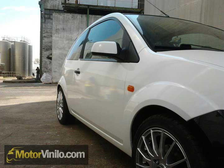 Ford Fiesta vinilo Blanco Brillante