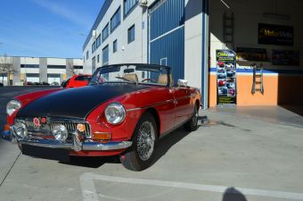 mg_mgb_roadaster_vinilado_0