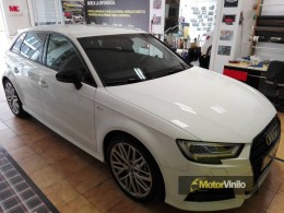 Audi A3 retrovisores vinilo Negro Brillo