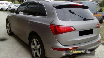 audi-q5-gris-m230-detras