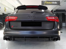 Audi RS6 vinilado Negro satinado y carbono brillo