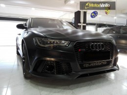 Audi RS6 vinilado Negro satinado y carbono brillo