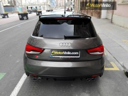 Audi S1 vinilado charcoal brillante