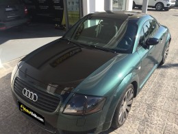 audi tt detalle frontal vinilo negro