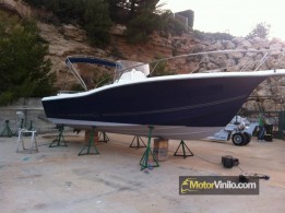 Barco White Shark film azul cepillado