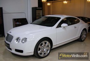 Bentley con Vinilo Blanco Brillante Scotchprint