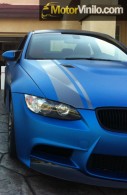 BMW en Vinilo Azul Mate M227
