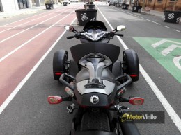 Can-am spyder Carbono brillo