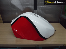 3 colores de vinilo en depósito moto