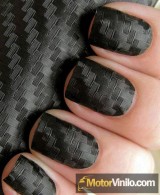 Uñas con Vinilo Carbono Mate DI-NOC
