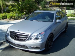 Mercedes en Vinilo Gris Mate 3M