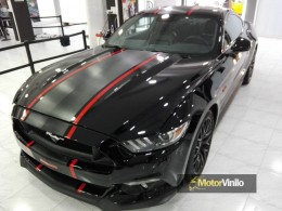 Ford Mustang 5.0 Franjas carbono e impresiones