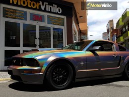 ford-mustang-gloss-flip-psychedelic-piloto