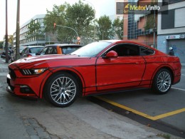 ford-mustang-perfilado-negro