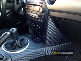 Consola Mazda MX-5 vinilo fibra carbono