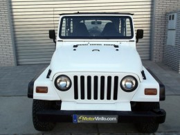 Jeep Wrangler Forrado en Blanco Mate
