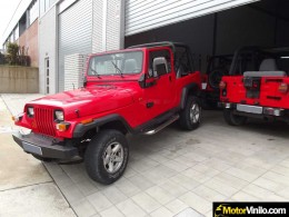 jeep forrado vinilo rojo brillante