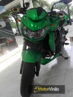 Kawasaki Z750 vinilado verde envidia
