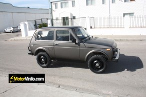 lada niva forrado charcoal mate