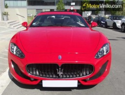 maserati gc vinilo rojo brillante