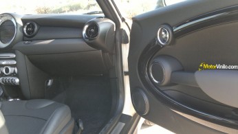 Molduras interiores coche en carbono