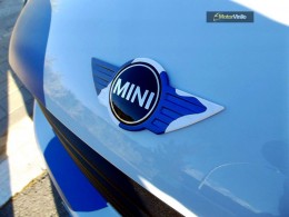 logo mini vinilo blanco gris_azul