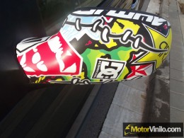 Renault Megane retrovisores vinilo sticker bomb